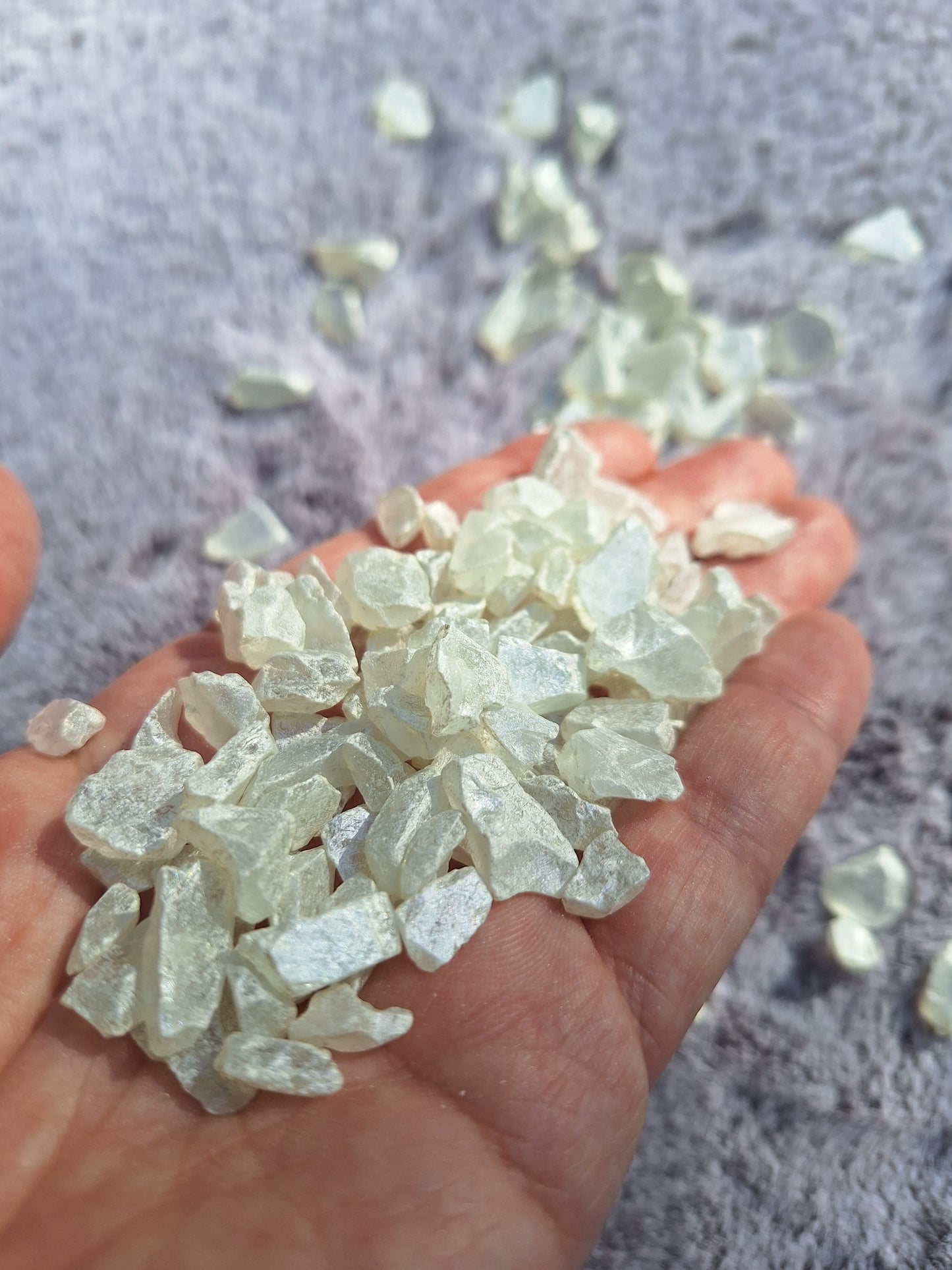 1kg Magical Pearlescent Druzy Goddess (4-10mm)